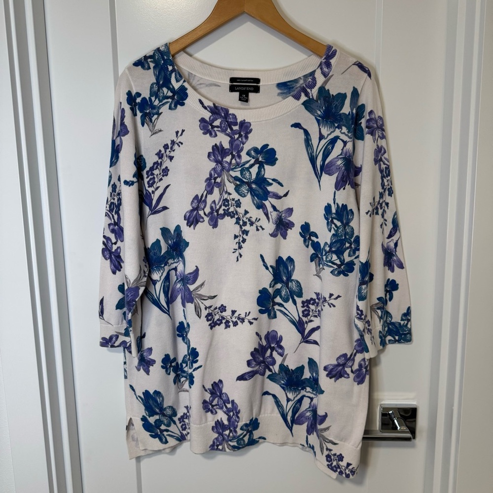 Lands’  End  Women’s  1X  White  Blue  Purple  Floral  Sweater  Spring Casual